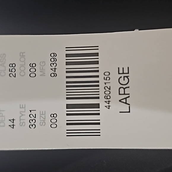 New York and Company Woman's Turtleneck Blouse that Slightly Balloon  Large  NWT - Picture 7 of 7